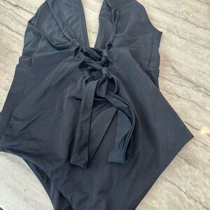 Tori Praver Stylish Black womens One Piece Swimsuit; skimpy back. Size medium